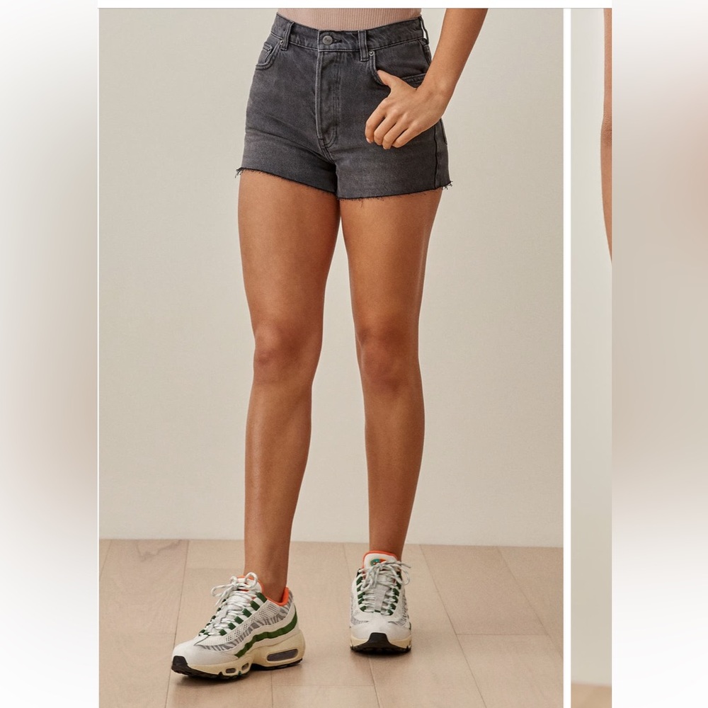 Reformation Charlie White Denim Distressed Women Shorts - Picture 6 of 7
